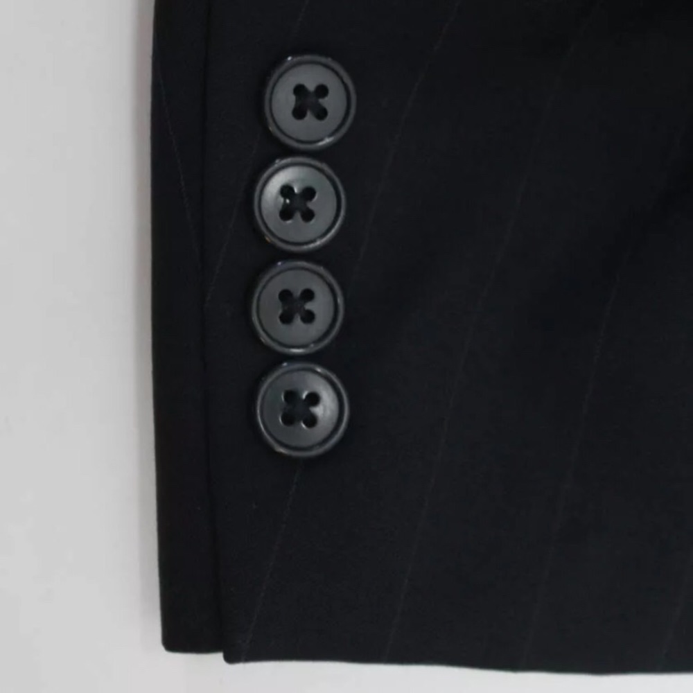 EUC BURBERRY LONDON vneck pinstripe blazer size 44 - Picture 6 of 8